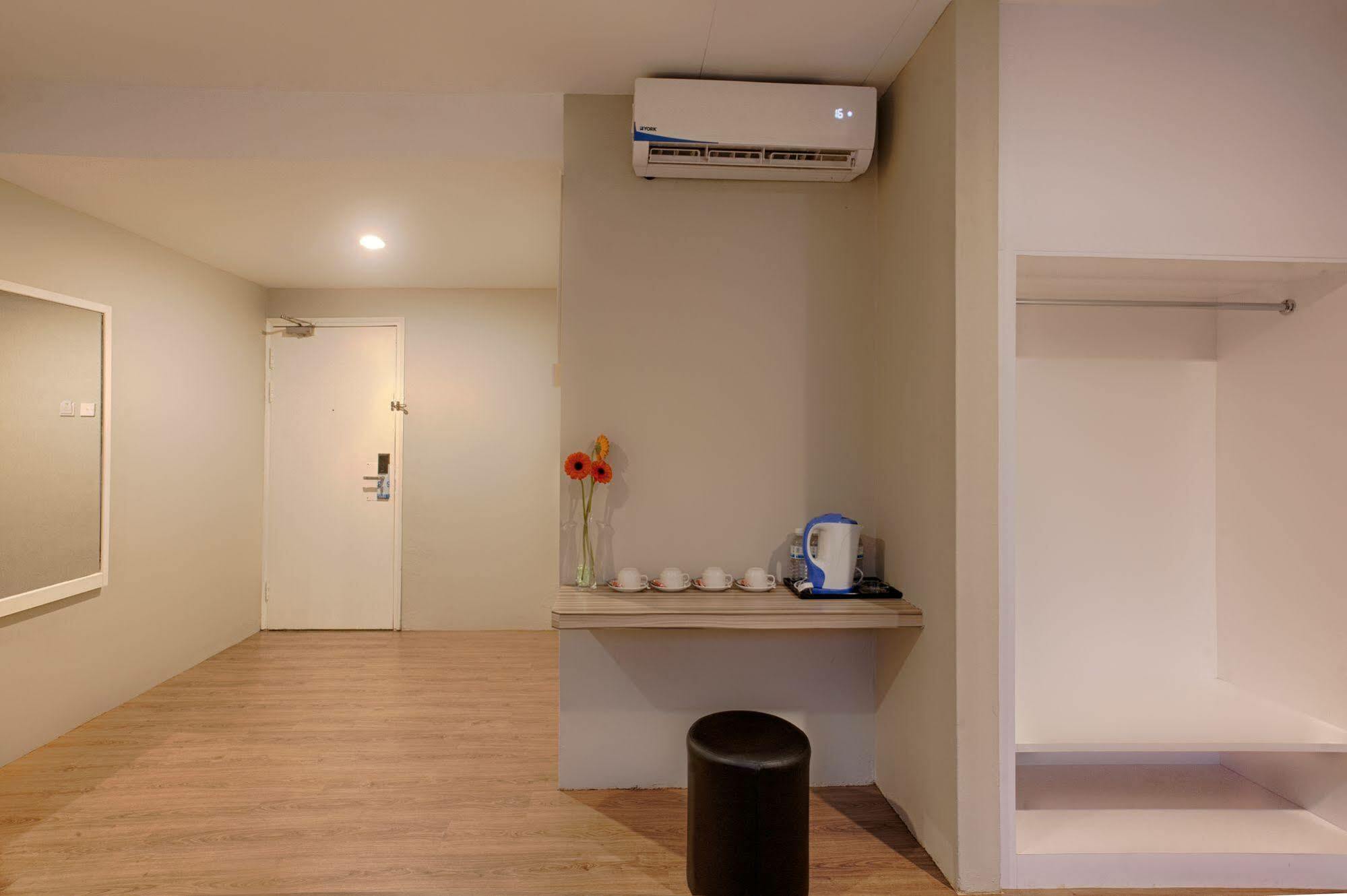 นิว บูทิก โฮเต็ล Hotel ยะโฮร์บาห์รู ภายนอก รูปภาพ